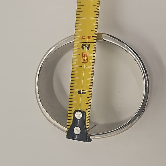 Bangle Statement Bracelet Hinged Magnetic Closure - Picture 8 of 10